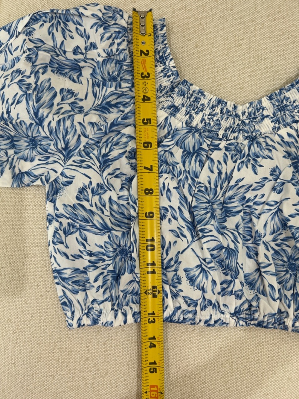 Olivaceous White Blue Floral Off-Shoulder Crop Top Women Size M NWT Cottagecore - Picture 5 of 7